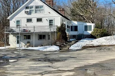 67 Curve Street #4