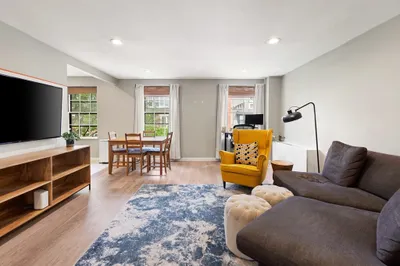 17 Bowdoin St #4-C 1