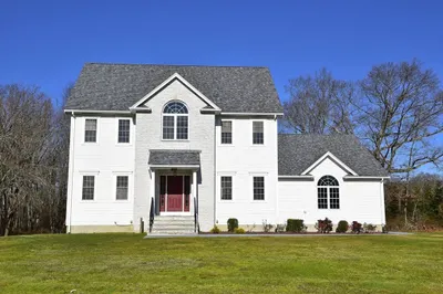 89 Kensington Ct 1