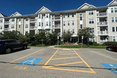 11 Morgan Dr #306