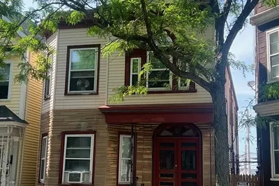 818 Saratoga St