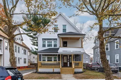 23 Biltmore St #2