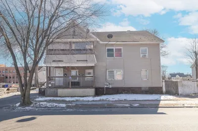 151 Monroe St 1