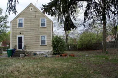 40 Butts St