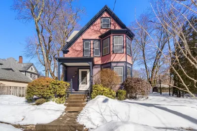 12 Bemuth Rd