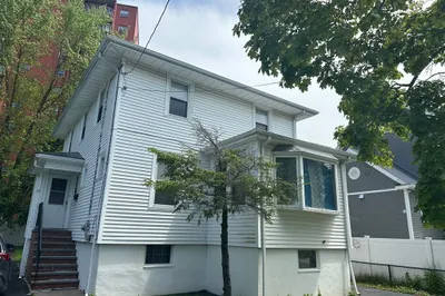 28 John St