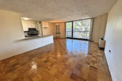 60 Longwood Ave #408 1