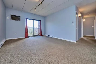 137 Franklin St #505 1