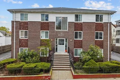 70 Mudge Street #22
