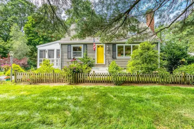 14 Acton Rd