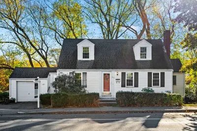 423 Union St 1
