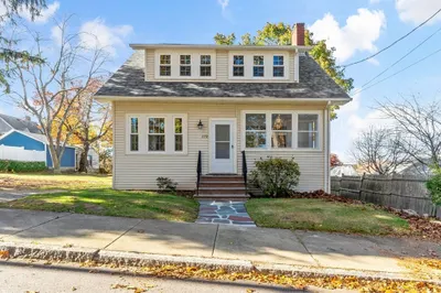 172 Gibbs St 1