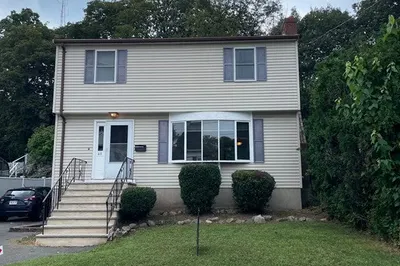 48 Bower St