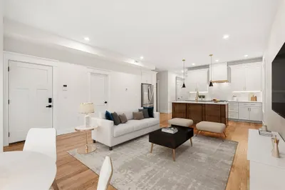 22 GAylord St #A 1