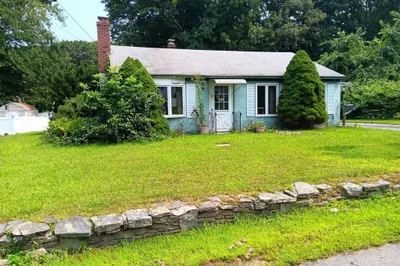 38 Elbridge Rd 1