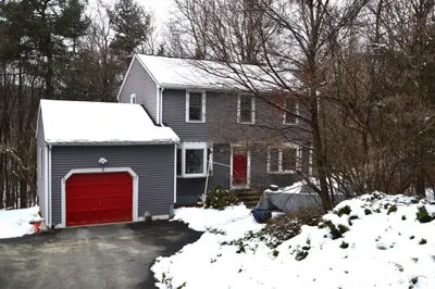 46 Neptune Dr 1
