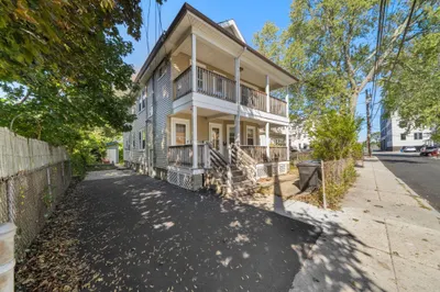 39-41 Westford St 1