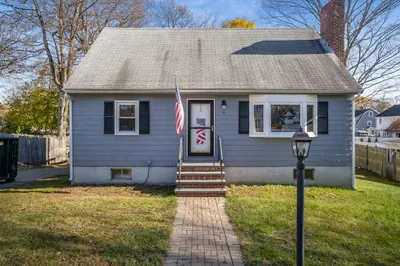 9 Belmont St 1