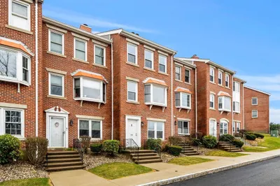 59 Breakwater Dr #59