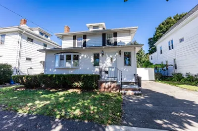 140 Phillips St