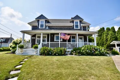 4 Bridge St #1 1