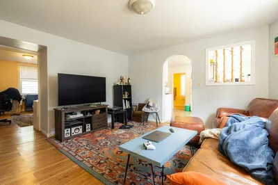 21 Kenwood St #1r
