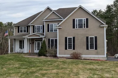 19 Plain St