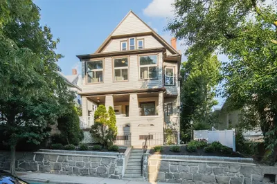 33 Central St #1