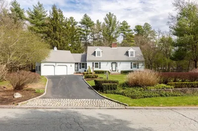 17 Whitmans Brook Drive 1