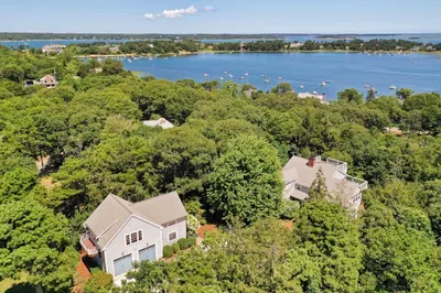 256 Woodland Way