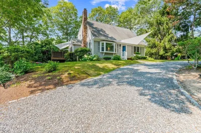 20 Monahansett Rd 1