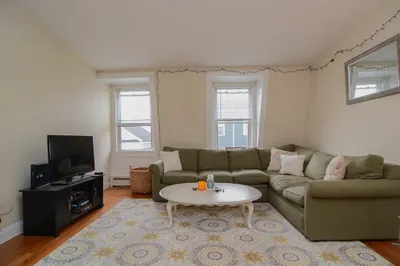 546 East 8th Street #3