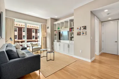 400 Stuart Street #15G