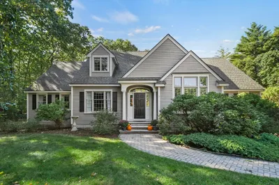 18 Hood Farm Road 1