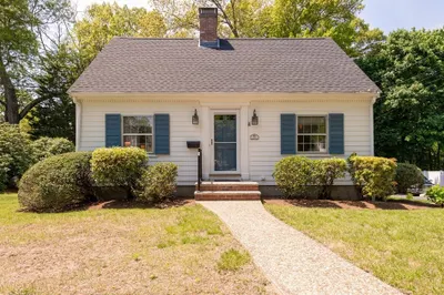 21 Indiana Ave