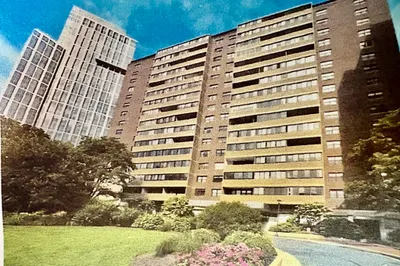 2 Hawthorne Place #8F 1