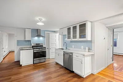 10 Daniels Street #3