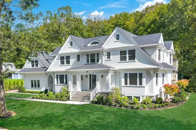 108 Abbott Road 1