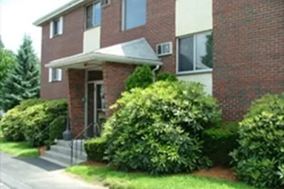 190 Bolton St #11 1