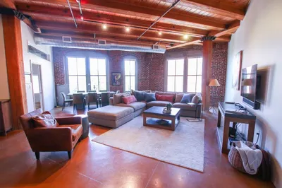 35 Channel Center St #302 1
