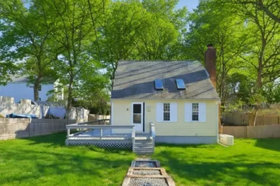 292 Megan Rd
