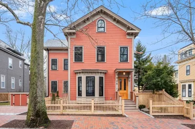 5 Ellsworth Avenue 1