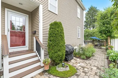 143 Waverley St #143