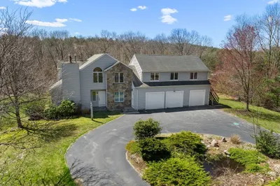 214 Southville Rd 1