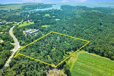 8 Turkeyland Cove Road 1