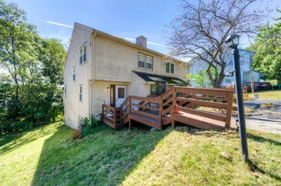 16-a Gates Rd