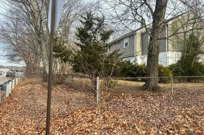 856 Newport Ave 1