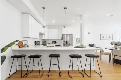 272 Lincoln Street #103 1