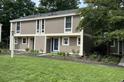 11 Oak Street #18