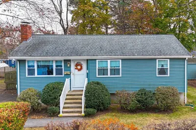 18 Sheridan St